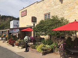 Stone Mill Hotel & Suites