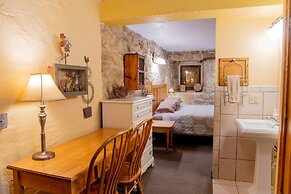 Stone Mill Hotel & Suites