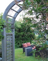 1802 House Bed and Breakfast