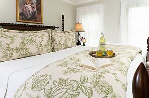 1802 House Bed and Breakfast
