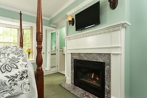 1802 House Bed and Breakfast