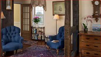 1802 House Bed and Breakfast