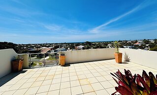 Caloundra Central Apartment Hotel