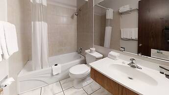Recreation Inn & Suites