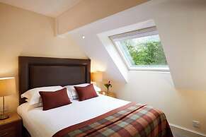 Elmers Court Hotel