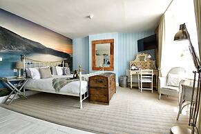 Lulworth Cove Inn