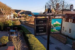 Lulworth Cove Inn