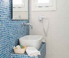 Poseidon Hotel & Suites