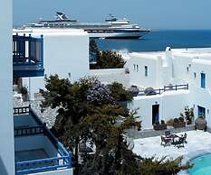 Poseidon Hotel & Suites