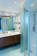 Poseidon Hotel & Suites