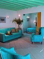 Poseidon Hotel & Suites