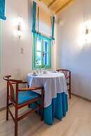 Poseidon Hotel & Suites