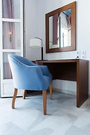 Poseidon Hotel & Suites