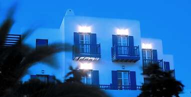 Poseidon Hotel & Suites