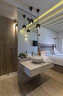 Poseidon Hotel & Suites