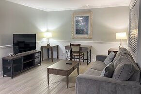 Marco Island Lakeside Inn