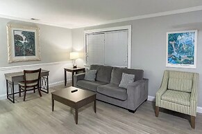 Marco Island Lakeside Inn