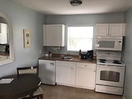 Marco Island Lakeside Inn