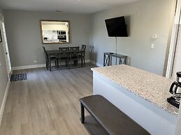 Marco Island Lakeside Inn