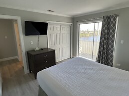 Marco Island Lakeside Inn