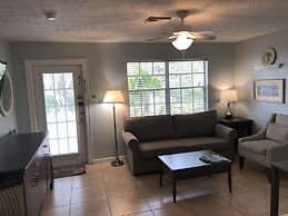 Marco Island Lakeside Inn