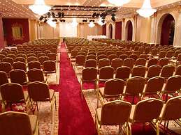 Pyramisa Suites Hotel Cairo