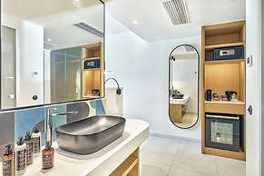 Paralos Kosta Alímia