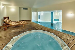 Paralos Kosta Alímia