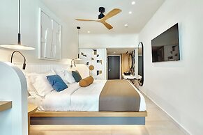 Paralos Kosta Alímia