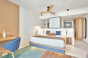 Paralos Kosta Alímia