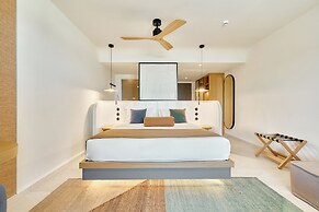 Paralos Kosta Alímia