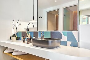 Paralos Kosta Alímia