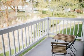 Friday Harbor Suites