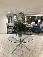 The Breakers Hotel & Suites