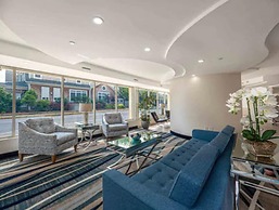 The Breakers Hotel & Suites