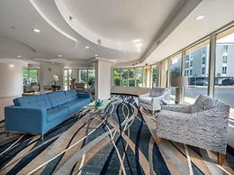 The Breakers Hotel & Suites