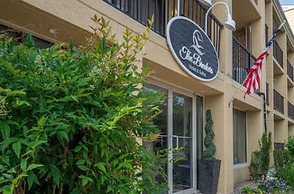 The Breakers Hotel & Suites