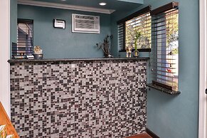 Americas Best Value Inn & Suites Clearlake Wine Country