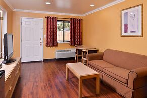 Americas Best Value Inn & Suites Clearlake Wine Country