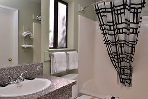 Americas Best Value Inn & Suites Clearlake Wine Country