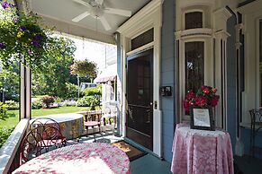 The Silver Fountain Inn