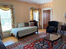 The Silver Fountain Inn