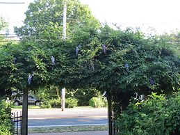 The Silver Fountain Inn