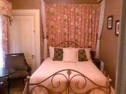 The Silver Fountain Inn