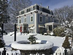 The Silver Fountain Inn