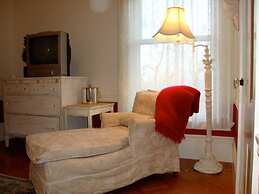 The Silver Fountain Inn