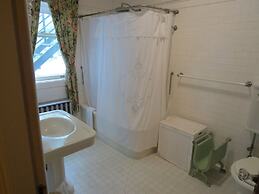 The Silver Fountain Inn