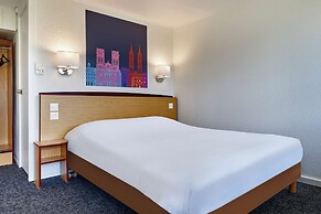 Kyriad Tarbes - Bastillac