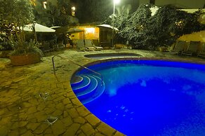 Adventure Inn