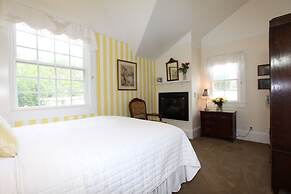 Olallieberry Inn B&B